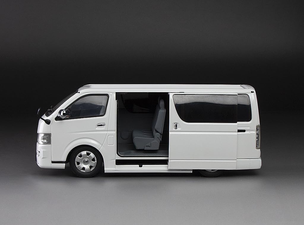 Amazon | SunStar 1/24 トヨタ H200 ハイエース バン スーパーGL