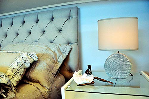 Abajur Ou Luminária De Mesa Na Cor Cinza Com Cúpula Bege