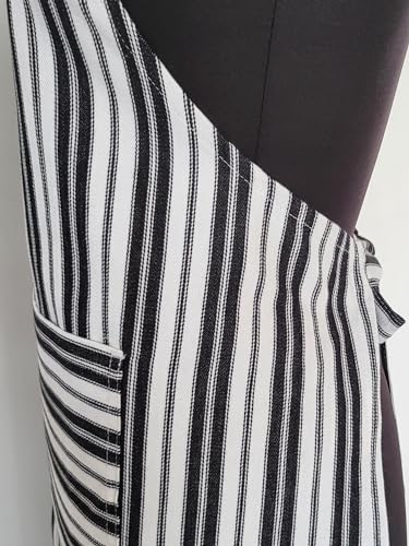 Image of Kitchen Apron - 100% Cotton, Adjustable Neck strap, Large Pocket - Unisex Apron for Men & Women - Cooking, Baking, BBQ, Gardening - Solid Colours, Striped and Checkered Patterns