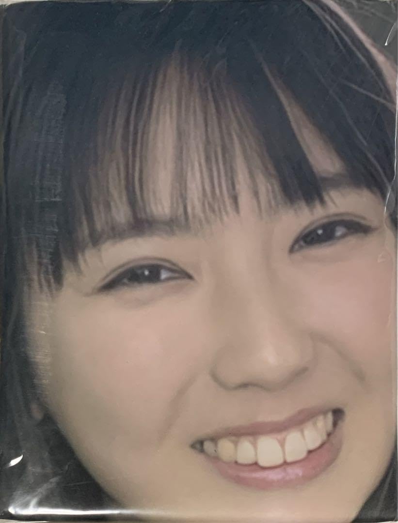 Amazon.co.jp: 沢口愛華 タペストリー(等身大サイズ)／ポスター 紺正面