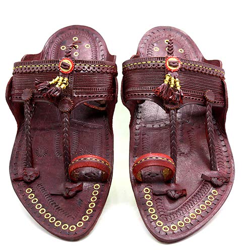 kolhapuri chappal men design