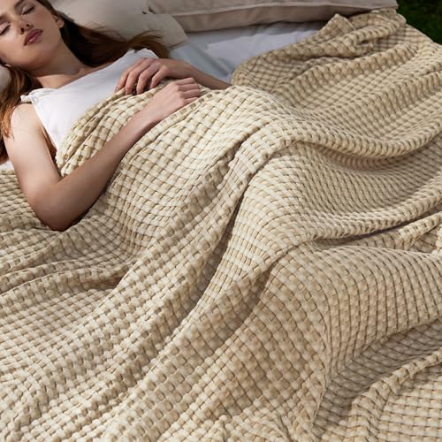 Bedsure Cooling Cotton Waffle King Size Blanket - Lightweight Breathable Summer Blanket of Rayon Derived from Bamboo for Hot Sleepers, Luxury Throws for Bed, Couch and Sofa, Light Brown, 104x90 Inches