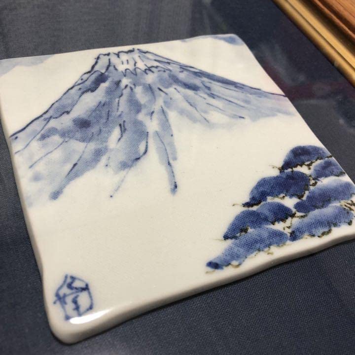 富士山と松の木陶器画額付マウントフジ松 【公式通販】