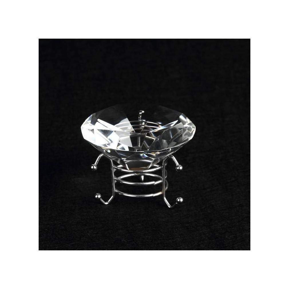 Diamant de décoration sur son support doré, objet tendance feng shui