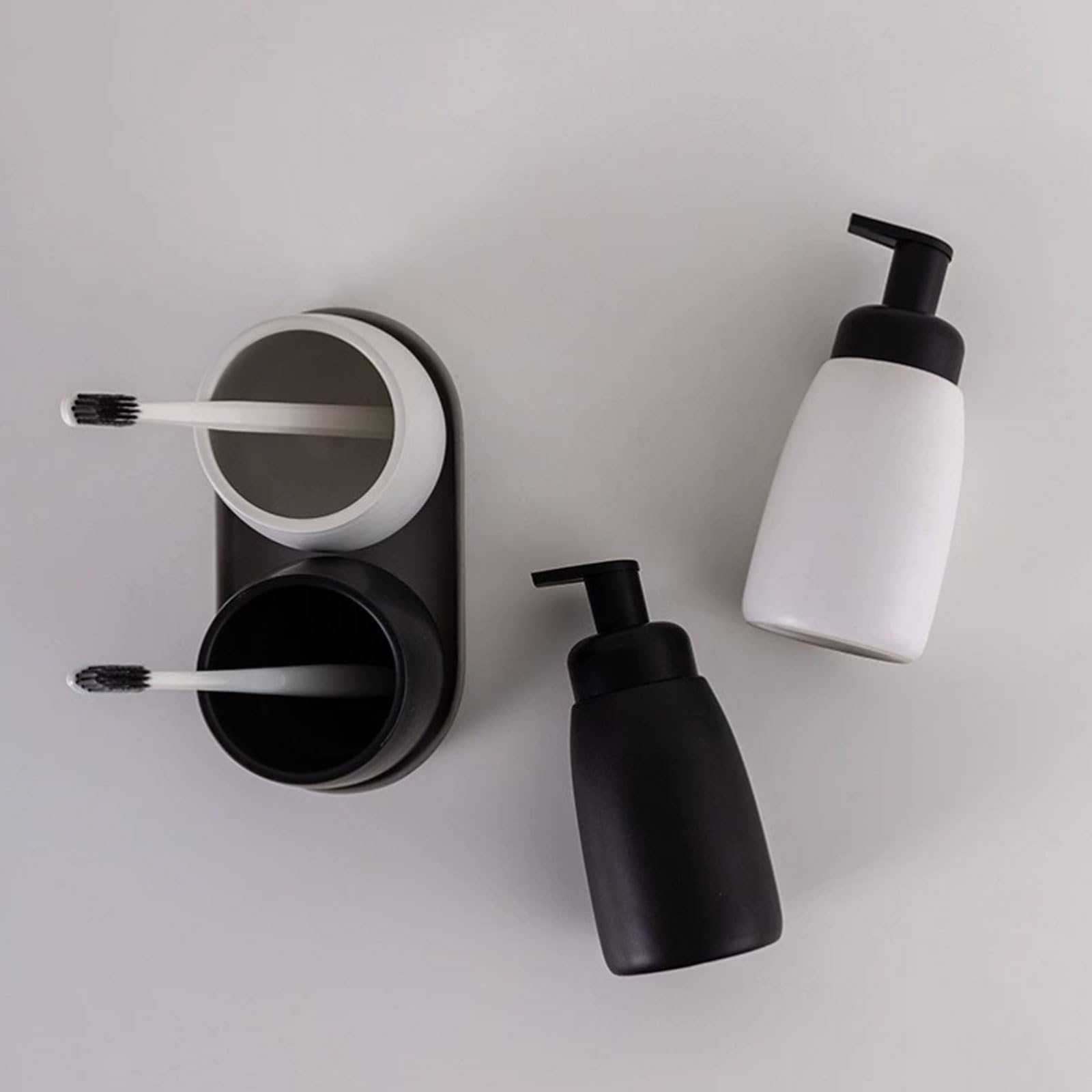Ceramiczny dozownik mydła w piance 306 ml z plastikową głowicą pompki, matowe wykończenie, luksusowy blat (szary)