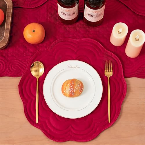 Loom and Mill Quilted Round Table Placemats Set of 6, Natural Fabric Farmhouse Style Dining Table Mats, Double Layer & Washable for Kitchen Dinner Party Holidays All Season Everyday Use(D15, Red)