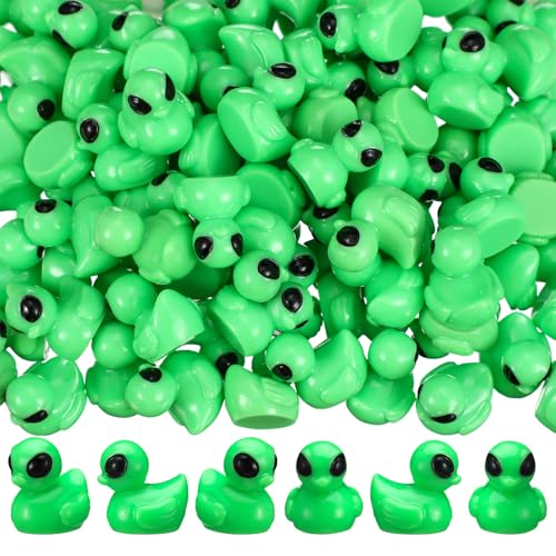 VioraWhite 100 Pcs Green Alien Duck Figurine Mini Funny UFO Sci-fi Resin Duck for Party Gifts Dashboard Decor Desk Collectible Cute Alien Decor Treasure Boxes Party Stuffers