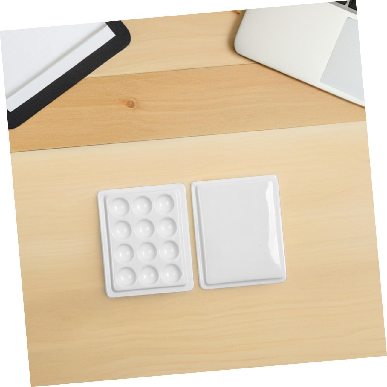 2pcs Rectangular Plastic Watercolor Palette with Lid, 12-Well Paint Mixing Tray for Artists, Airtight Paint Dish Suitable for Indoor and Outdoor Painting