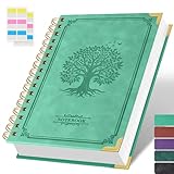Ce carnet à spirale A5 (taille : 14,7 x 21 cm) dispose d'un beau design imprimé « Arbre de vie », symbolisant la croissance, la sagesse et la connexion avec la nature, ce qui en fait un compagnon parfait pour les agendas et les notes. La couverture rigide en cuir synthétique est douce et confortable au toucher, avec des protections d'angle métalliques pour protéger efficacement les pages intérieures du bloc-notes.