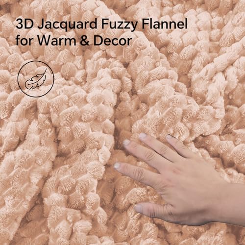 BEDELITE Fluffy King Size Comforter Set - Coral Pink Fleece Soft Comforter for King Size Bed, Luxury Warm Bedding Set for Winter, Fuzzy Bed Set 3 Pieces (1 Comforter, 2 Pillowcases)