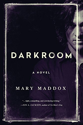 Darkroom (Kelly Durrell)