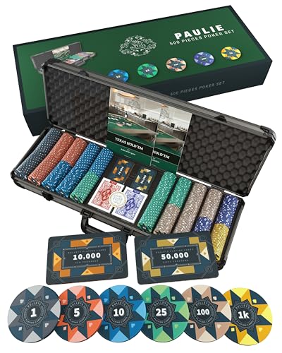 500 POKERAMIC POKERCHIPS - Stampati su tutta la superficie, durevoli e con un suono autentico. Denominazione per homegames con 6-10 giocatori: 50×1, 75×5, 100×10, 100×25, 100×100, 50×500, 25×1.000. Placche professionali premium: 6 × 10.000, 6 × 50.000, ideali per tornei e formati cashgame.