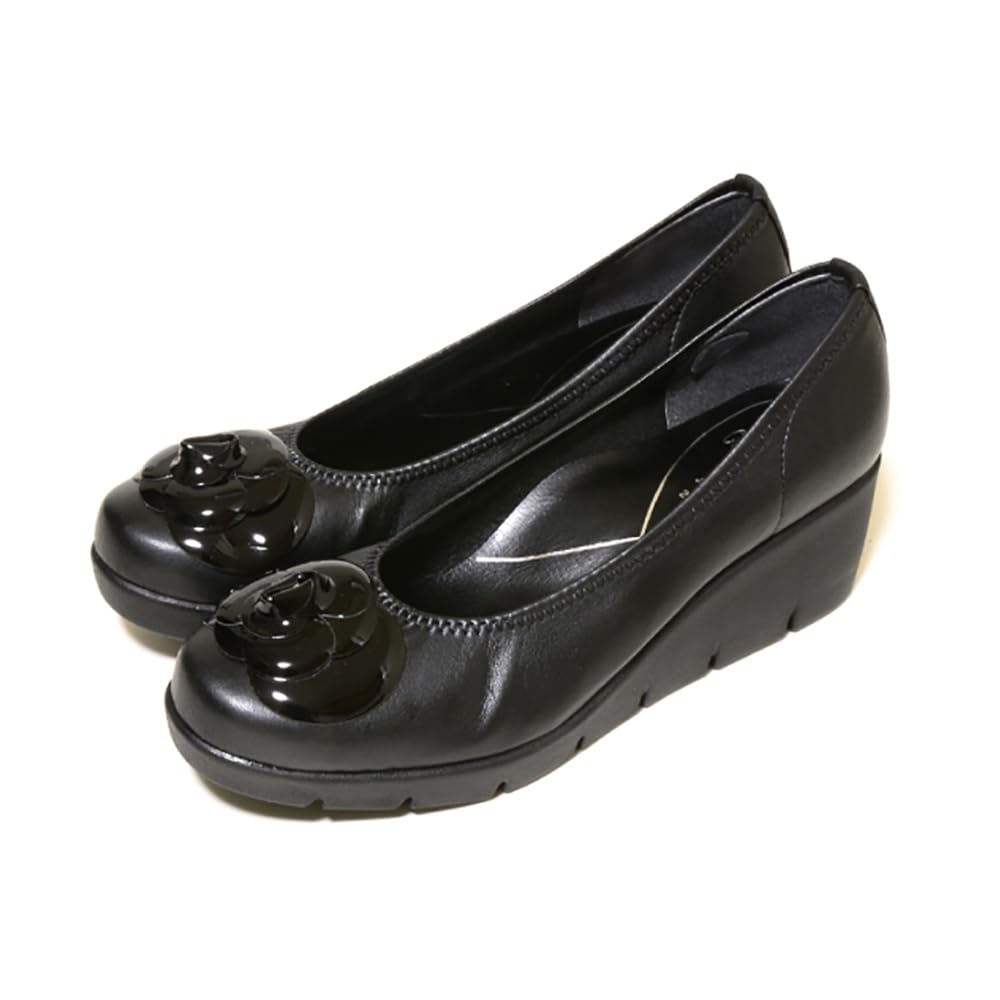 【FIRST CONTACT】 ファーストコンタクト 日本製 ウェッジソール レディース 歩きやすい 黒 コンフォート ヒール ウエッジソール ストラップ 冠婚葬祭 靴 花モチーフ付き 疲れない エレガンス 大人 キレイ 外反母趾 走れる 39608