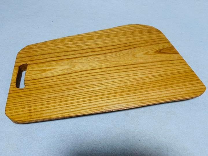 最高級欅 一枚板　オシャレまな板　カッティングボード　クリスマス用品ハンドメイド 最高級欅 一枚板 オシャレまな板 カッティングボード クリスマス用