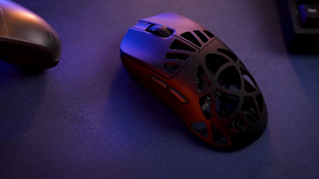 Amazon.com: EPOMAKER Carbon X Wireless Gaming Mouse, 400 to 30,000