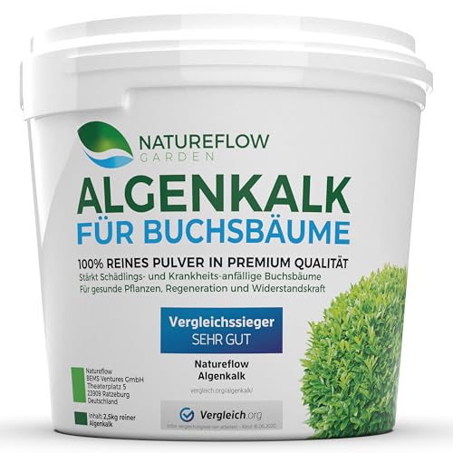 NATUREFLOW TESTSIEGER Bio Algenkalk für Buchsbäume – Widerstandskraft und Regeneration für anfällige Buchsbäume (Buchsbaumzünsler) - Premium Buchsbaum Dünger und Spritzmittel - Buchsbaumdünger 2,5kg