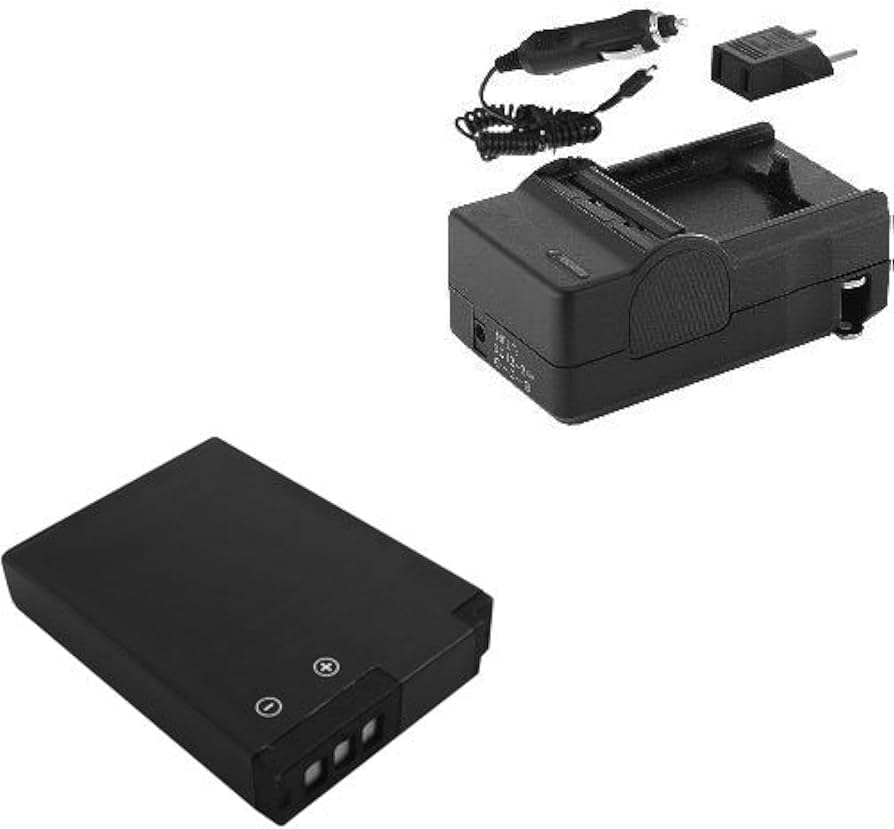 Nikon COOLPIX S8200 本体と付属品 Amazon.com : Nikon COOLPIX S8200 Digital Camera Accessory