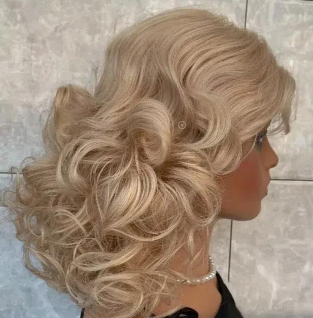 Image of Layered Blonde Wigs for White Women with Bangs, Straight Short Hair Wig, (Blonde#4)