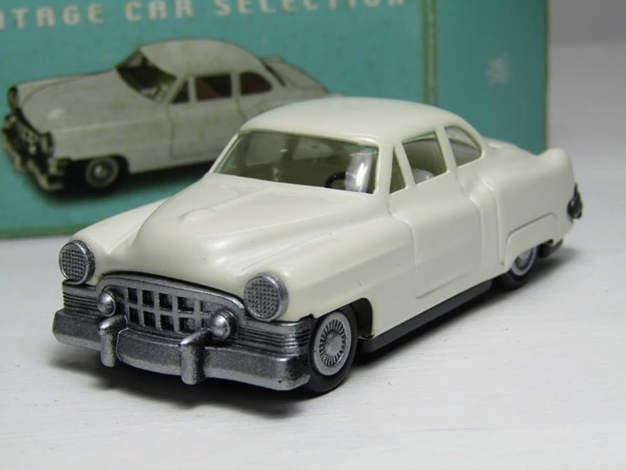 ブリキクルマ Amazon.co.jp: Cadillac キャデラック フリートウッド V8 50s WH