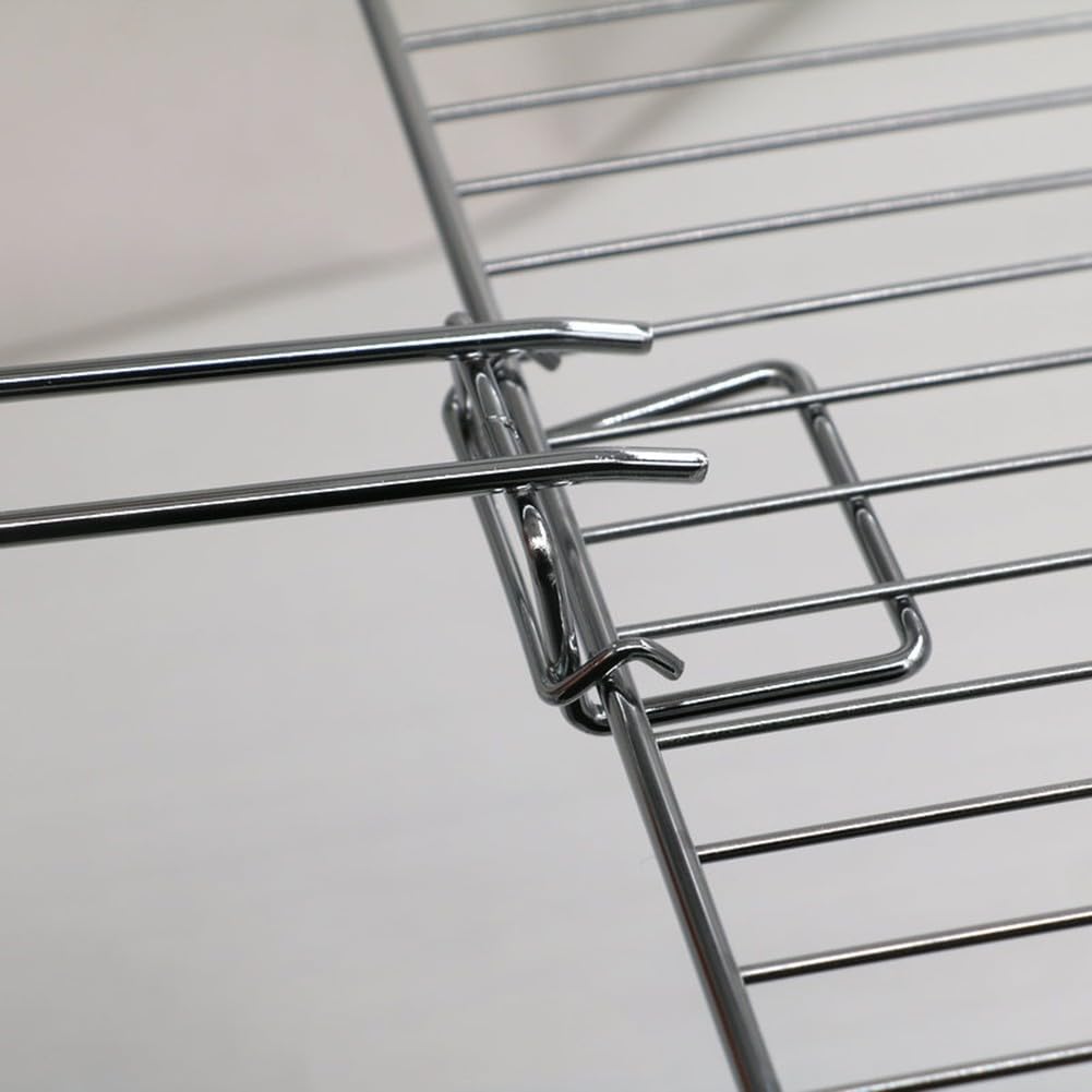 Robuster Grillrostheber aus Edelstahl mit abnehmbarem Griff für sichere Handhabung von heißen Grillplatten auf Holzkohlegrills und Outdooröfen silber
