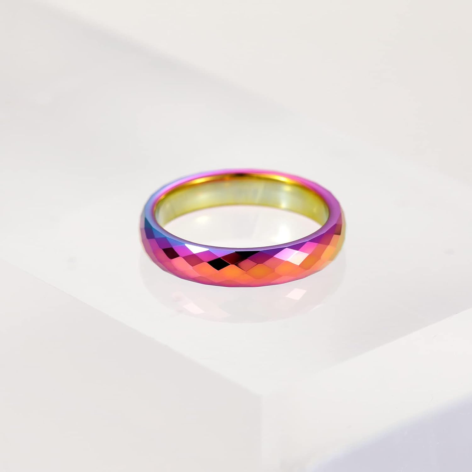 TRUMIUM Tungsten Wedding Rings for Men Women 4MM 6MM 8MM Mens Wedding Band Black/Rose Gold/Gold Plated Rings Hammered Matte Finish Jewelry Comfort Fit Size 5-13