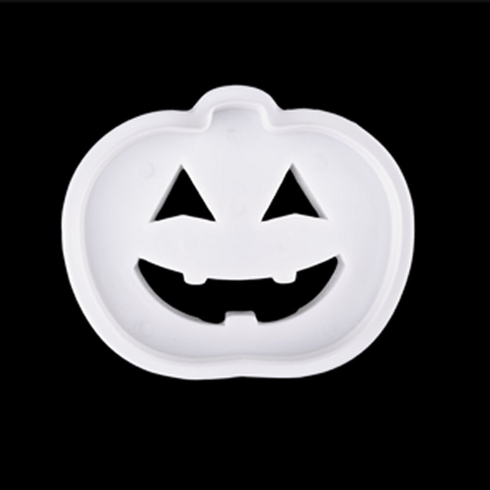 Set Tagliapasta Halloween Modecor: Formine Zucca (7x8.5 Cm) E Teschio (9x7 Cm) Con Incisione, In Plastica