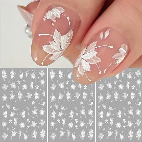 Set Generoso: Include 3 fogli con 24 pezzi in vari design di magnolie. Offrono numerose opportunità per creazioni uniche e creative sulle unghie