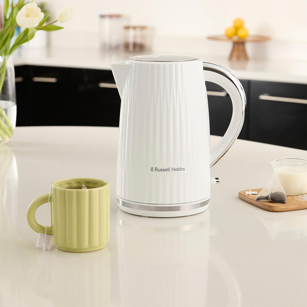 Russell Hobbs Hervidor de Agua Eléctrico, para agua caliente, té o café, 1,7 l, tapa apertura por presión, filtro extraíble y lavable, detalles cromados, blanco, 2400 W, Eden 27360-70