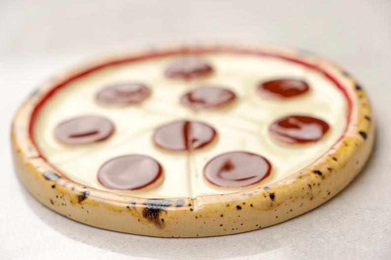 Pizza Spoon Rest – Ceramic Kitchen Decor