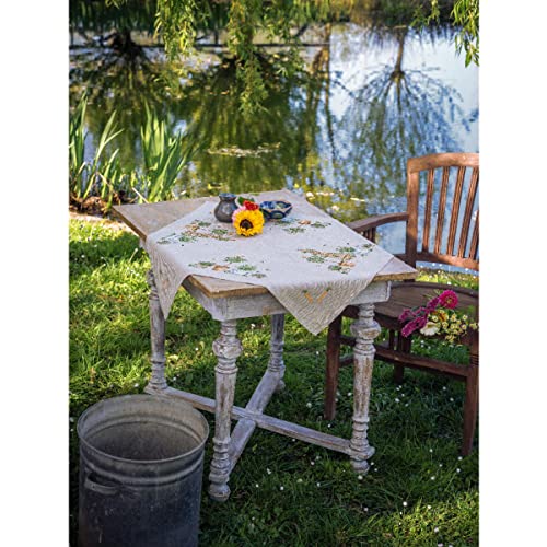 Kit complet de point de croix compté Vervaco : nappe de jardin chic