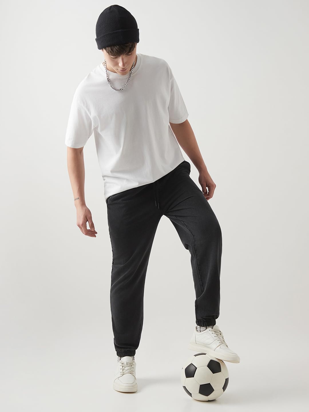 Bewakoof Air 1.0 Solid Oversized Fit Terry Acid Wash męskie spodnie do biegania