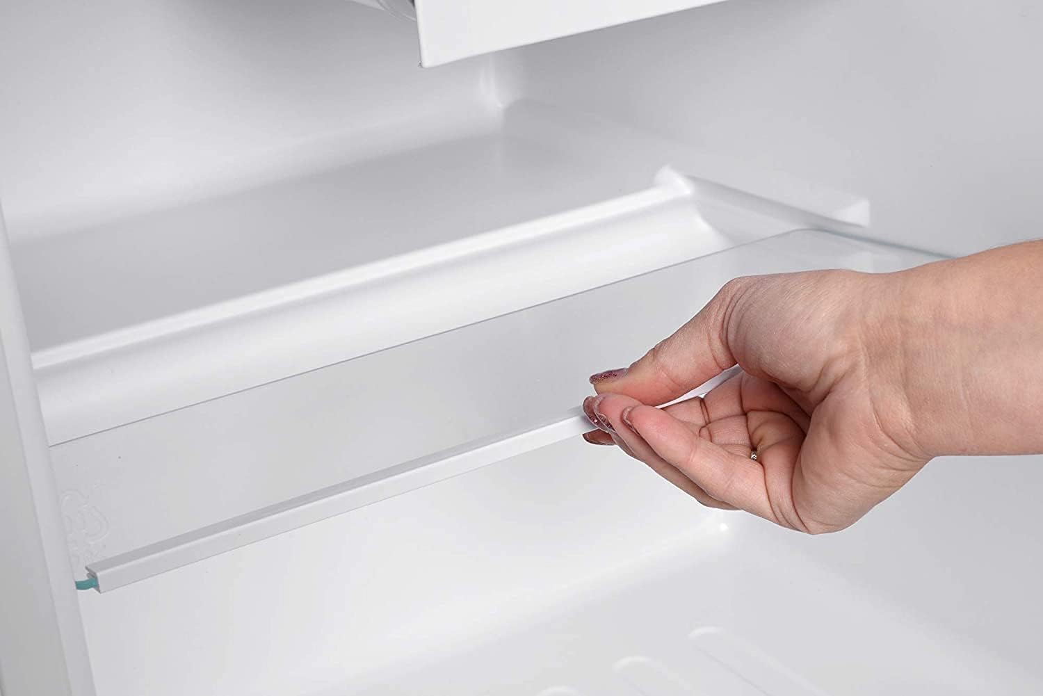 Melchioni ARTIC47LT Mini frigo bar con congelatore, Silenzioso, 46L, Compressore e freezer, Frigorifero piccolo portatile da camera, Frighetto per ufficio, B&B, Hotel
