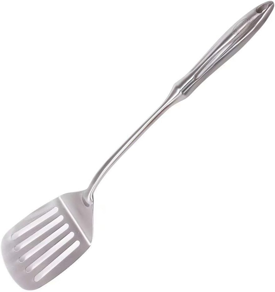 scopa e paletta per il dormitorio