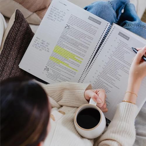 52-Wochen Bibelstudienführer für Frauen – The Spiral Bible in a Yea, Spiralbibel mit Notizseiten, Bibelstudien-Tagebuch, Christliche Gedenkgeschenke, Geschenke für Frauen, Familie und Freunde