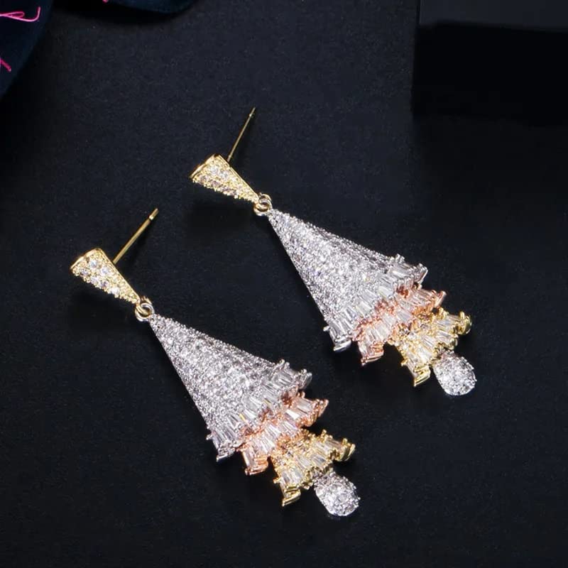 Boucle d'oreille poire à triple zirconium pour un éclat suspendu maximal