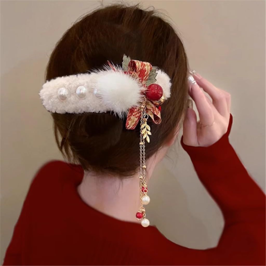Pince à cheveux en peluche exclusive avec pompon pour des coiffures élégantes et raffinées