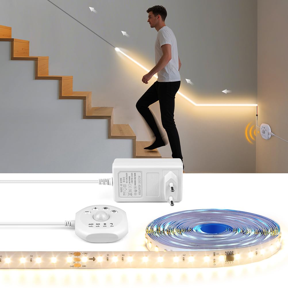 AoLa Striscia LED sensore di movimento, 5m 600 LED dimmerabile con spina, modalità luce fissa modalità notturna attivata dal movimento sensore di luce 4 modalità con timer, bianco caldo 3000K,10M