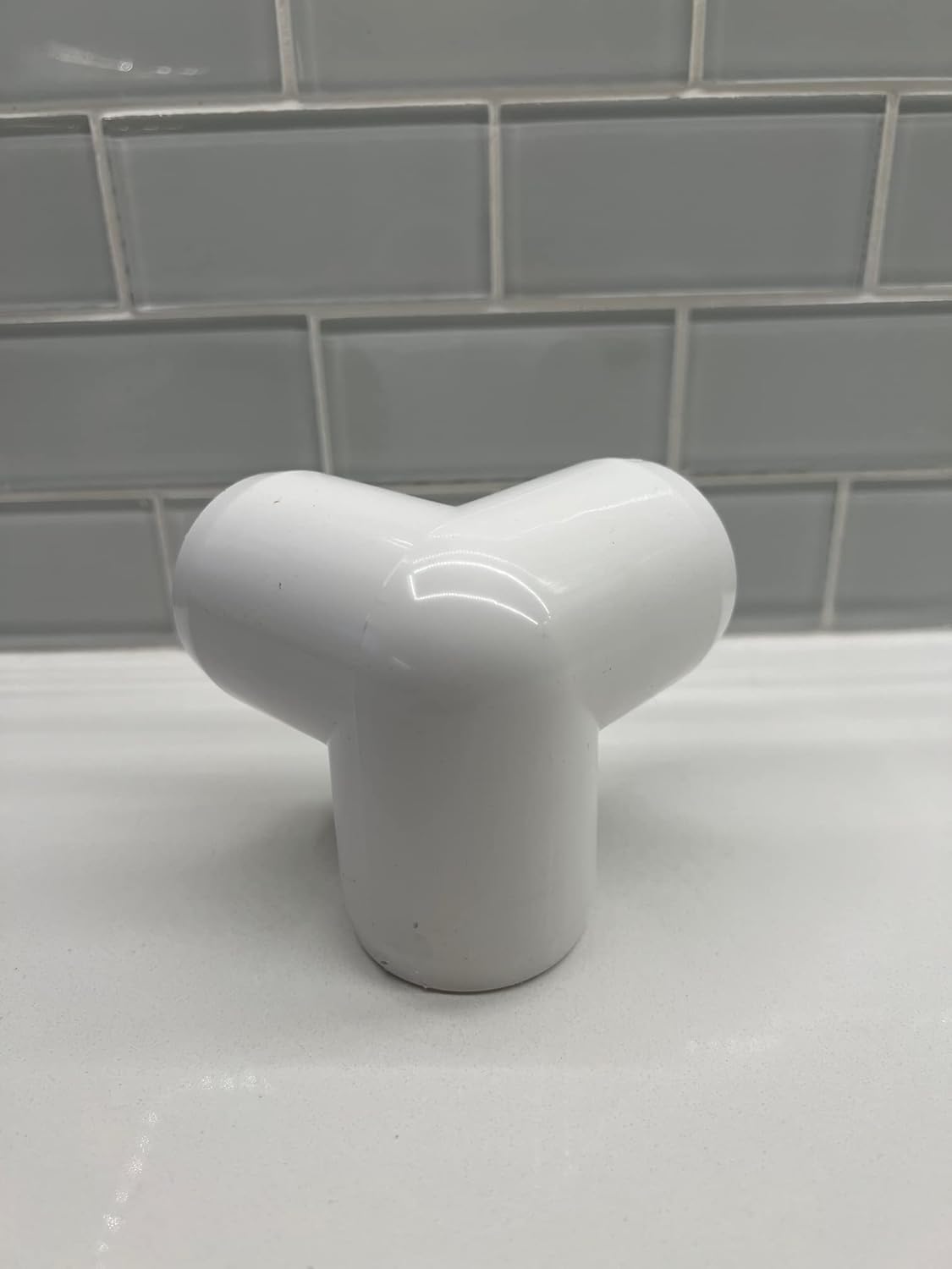 3 Way PVC Pipe Elbow Fitting in White 1.25 Inches, IPP4407-01