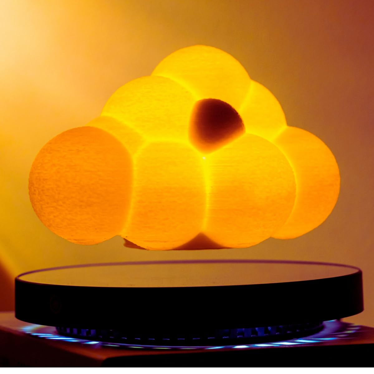 MOOCCI Levitating Cloud Lamp, Magnetic Floating Cloud LED Light Desk Lamp Table lamp Night Light,Unique Gifts Christmas Room Home Office Decor (Cloud Lamp)