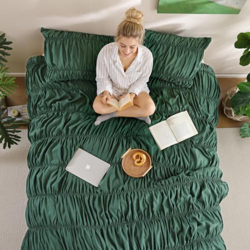 Image of weigelia Ruched Comforter Set Full Size, 3 Piece Emerald Green Ruffle Bedding Comforter Set with 2 Pillowcases, Soft Lightweight Polyester Comforter for Girls Room, Dorm, Guest Room, Boho Bed Set