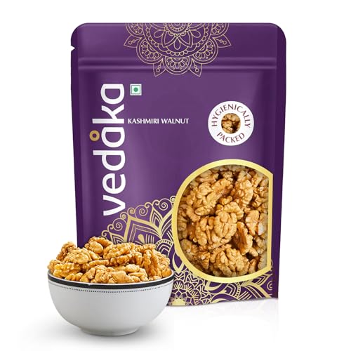Image of Amazon Brand - Vedaka Walnut Kernels (Kashmiri Walnut) (500 G) | Walnut Without Shell | 100% Natural | Travel Snack | Indian Snack