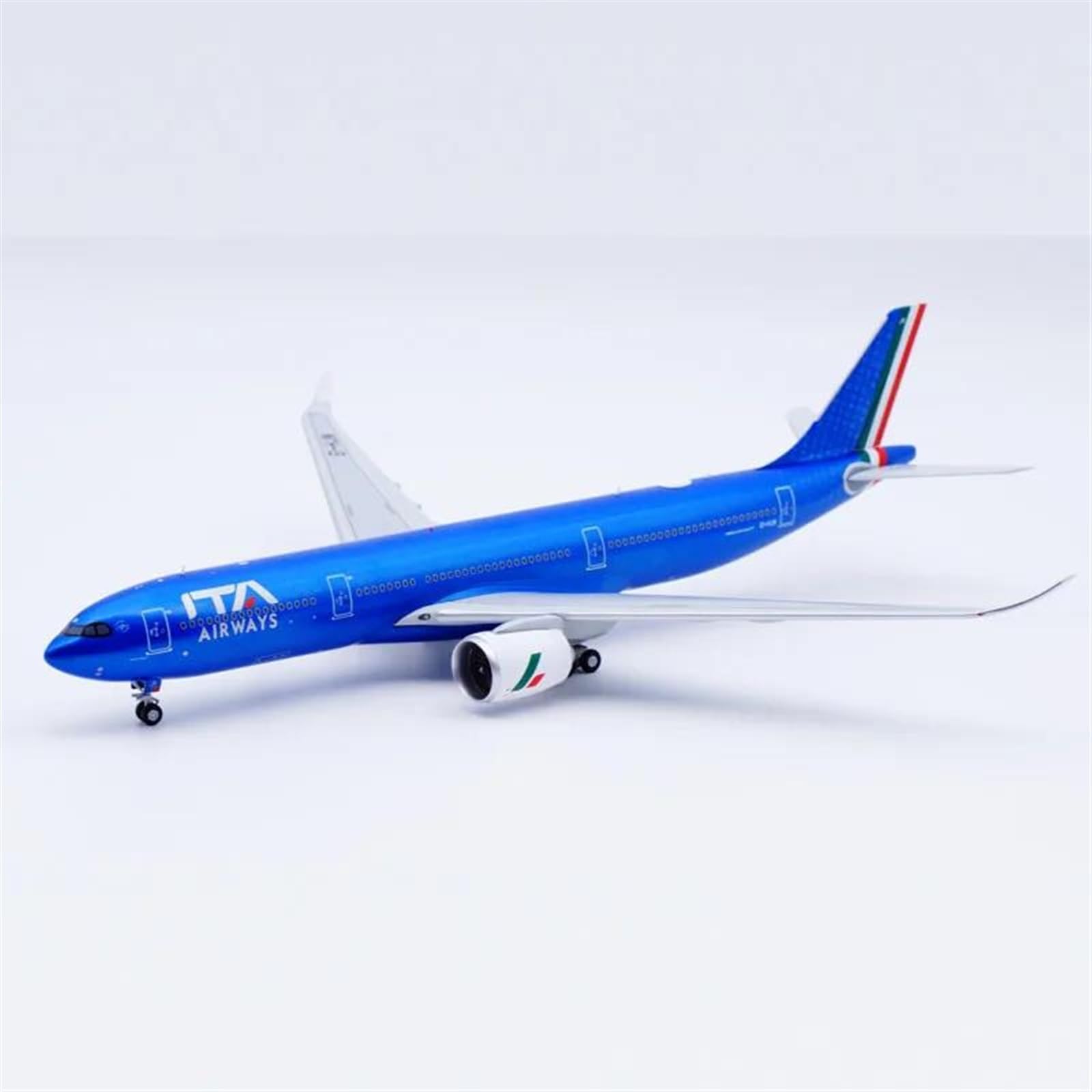 Model samolotu metalowy Model samolotu 1:200 dla ITA Airways Cargo A330-900NEO odlewany model samolotu samolot odrzutowy zestaw modeli do składania linii lotniczych skala Model samolotu