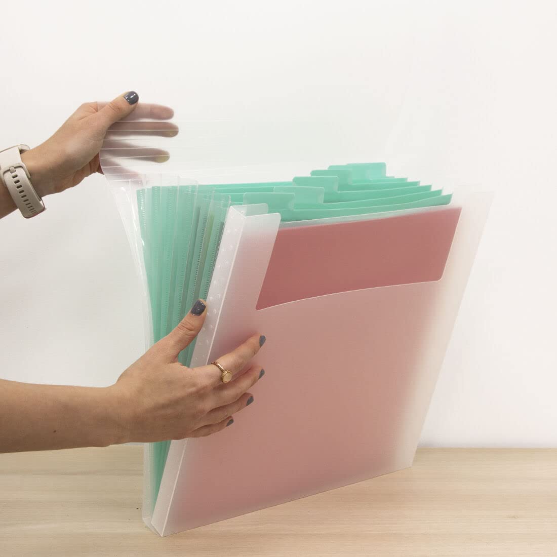 Craftelier Classeur Accordéon Translucide Turquoise - Range Jusqu'à 200 Feuilles 30x30 Cm Pour Scrapbooking & Loisirs Créatifs