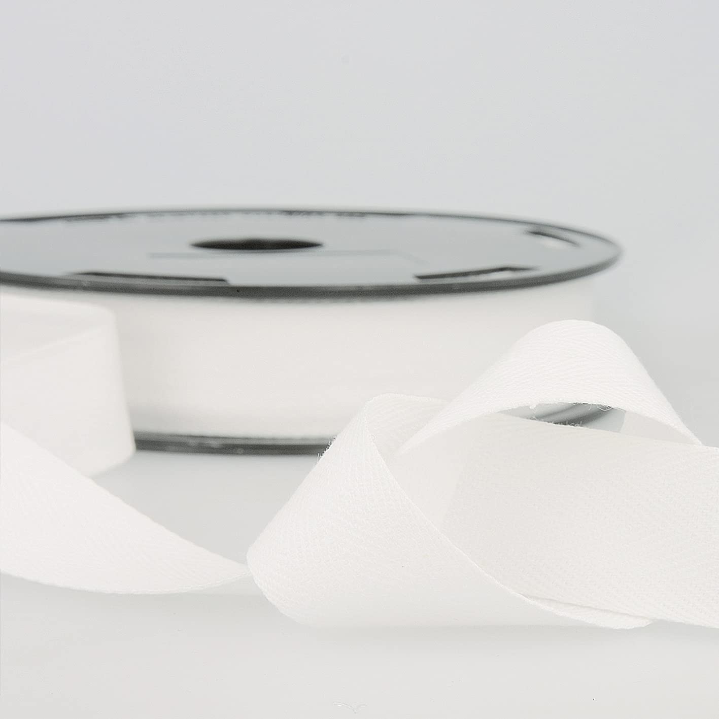 White 5m 100% Cotton Tape Soft, Flexible Binding for Bunting, Aprons & Crafts 14mm Wide Packaged Cut Length, no Joins