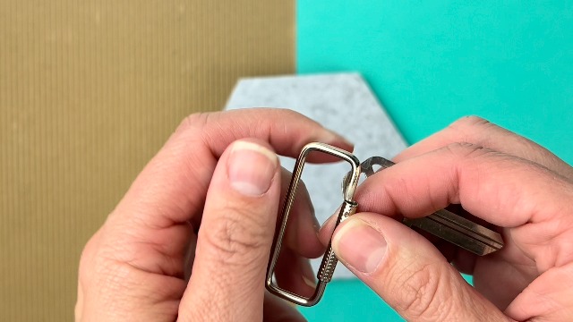 Amazon.com: Lucky Line 1.875'' Rectangular Key Ring with Turn