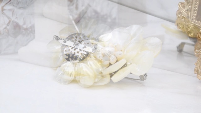 NWT - Cream White Floral Pearl Brooch Pin Bridal Shower MOTB Brunch Wedding White Freshwater Pearl Flower Brooch, Elegant Suit Lapel Pin  main image 4