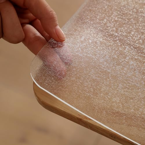 Yiwbj テーブルクロス エンボス加工 透明 55x90cm 厚さ3mm PVC製 テーブルマット つや消し 長方形 デスクマット 無臭 ビニール 気泡なし 矩形 テーブルカバー 防水 汚れ防止 撥水加工 (エンボス加工 厚さ3mm, 55*90cm)
