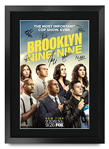 HWC Trading A3 Vie Brooklyn Nine-Nueve Doni Andy Samberg Imagen Impresa De Autógrafos Con Autógrafo Televisión Para Los Aficionados - A3 Enmarcada