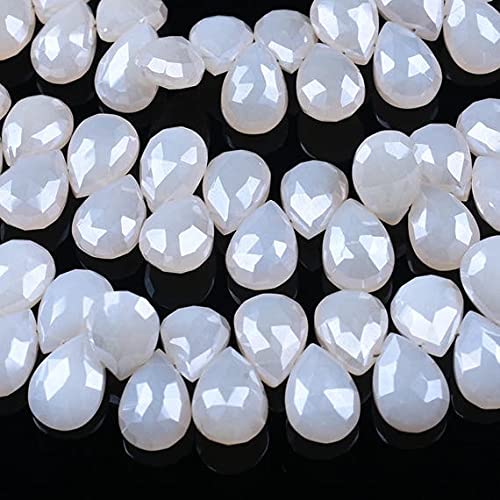 Perle chalcédoine naturelle en briolette pour créer un cadeau de joaillerie unique