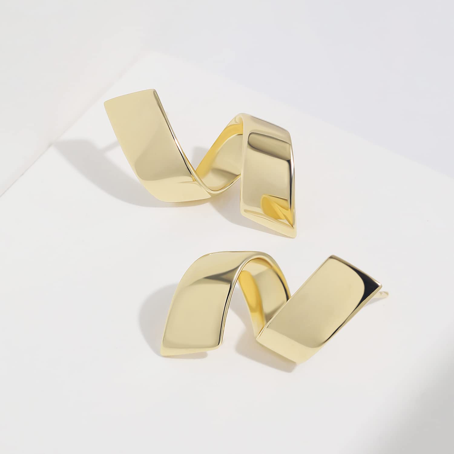 925 Orecchini a tortiglione in argento Sterling per donne Orecchini in oro Dainty fatti a mano Orecchini di Natale ipoallergenici Regalo per ragazze, Oro